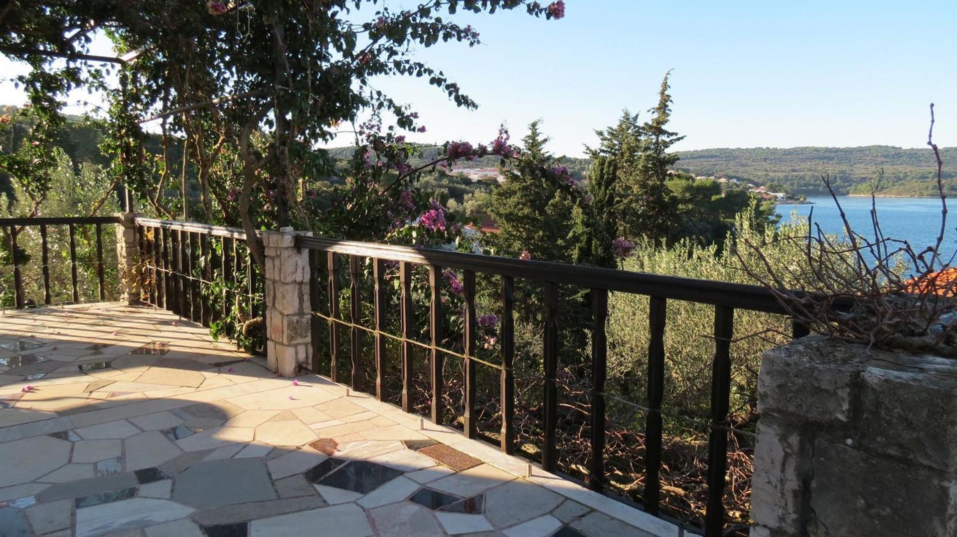Apartments Janja - Terrace Sea View Nečujam Екстериор снимка